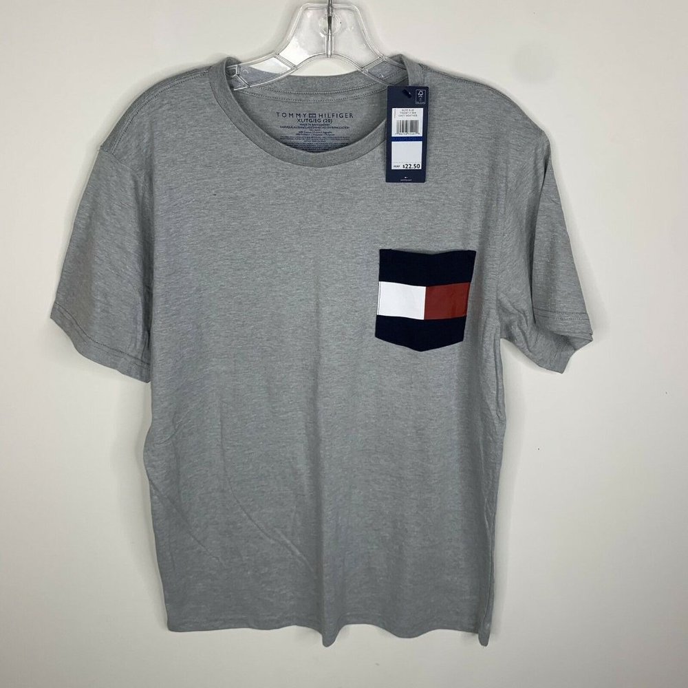 NWT Tommy Hilfiger Boys Youth XL Grey Short Sleeve Shirt With Front Pocket